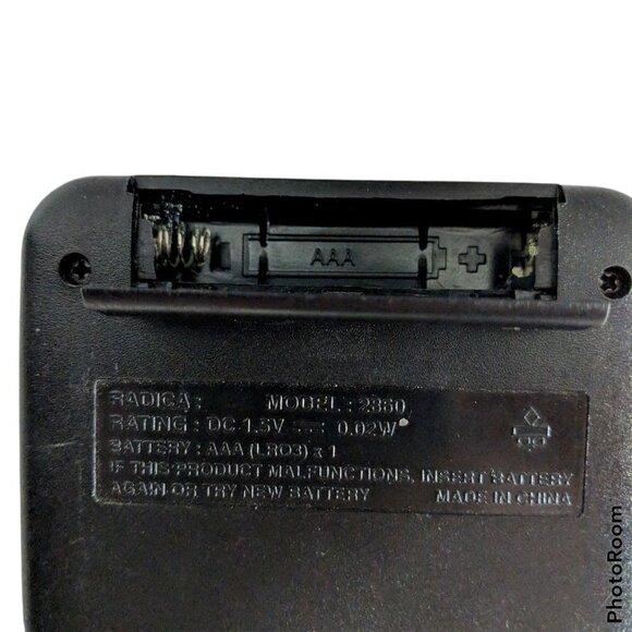 Radica Between Ace Deuce Red Dog Poker Game - Picture 4 of 4